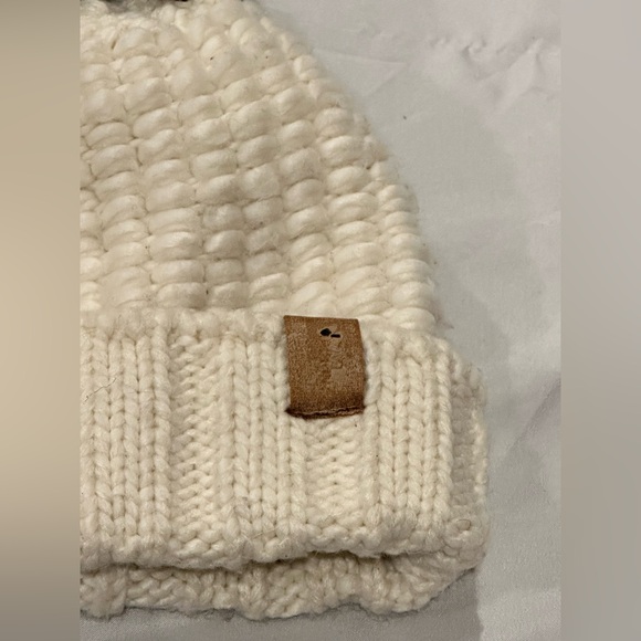 The North Face Beige Knit Pom-Pom Beanie Hat - Picture 7 of 7